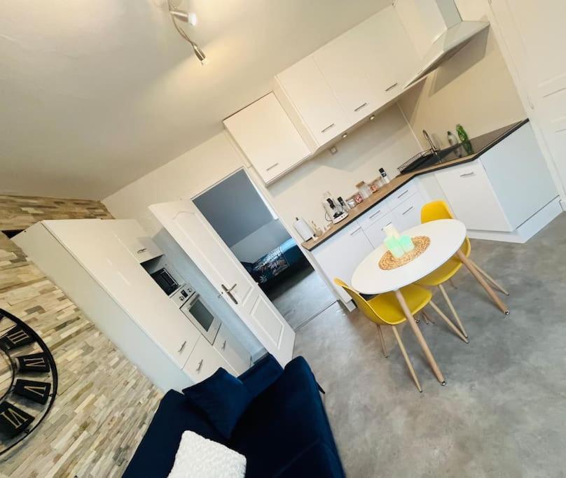 Appartement « My Love » Sainte-Savine Bagian luar foto